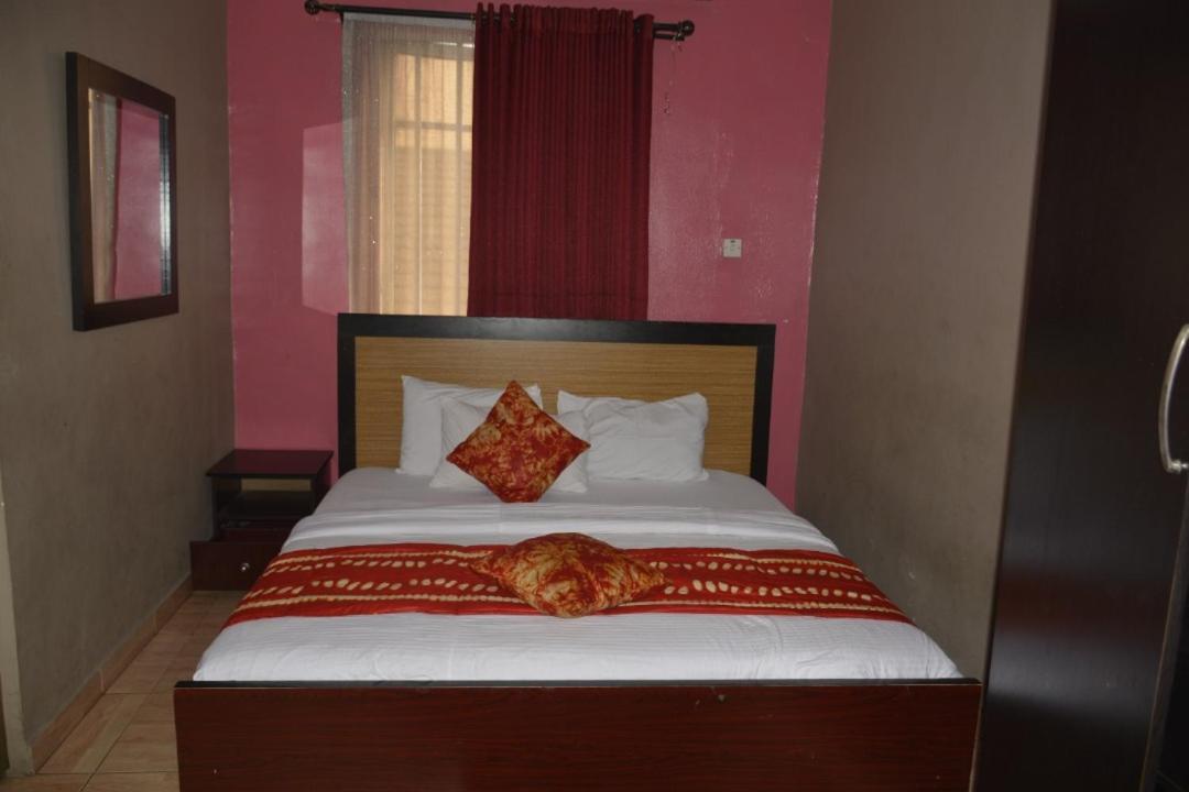 Esporta Suites Yaba Lagos Exterior foto