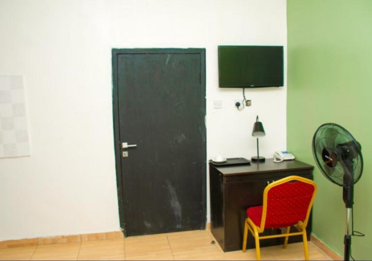Esporta Suites Yaba Lagos Exterior foto