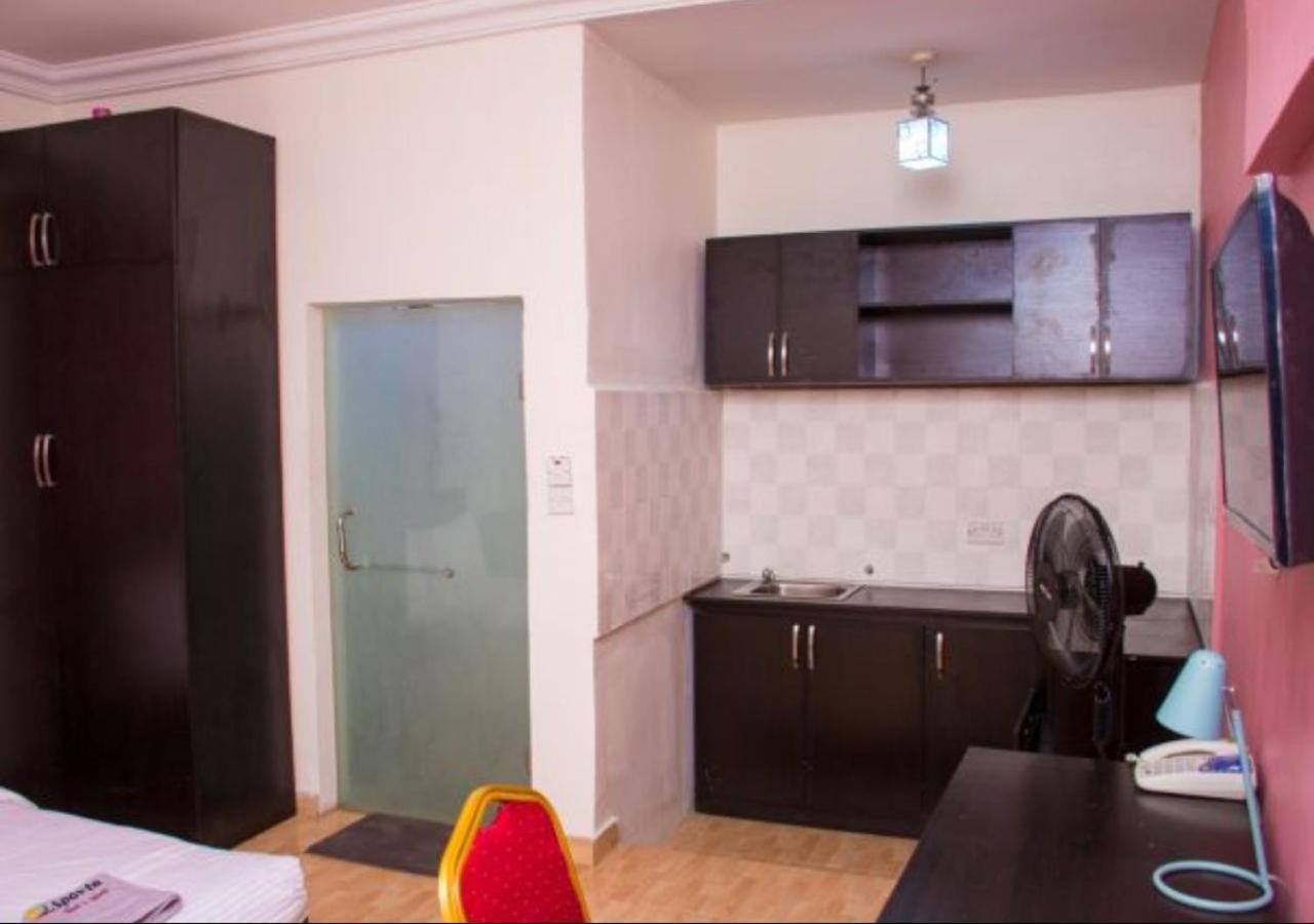 Esporta Suites Yaba Lagos Exterior foto